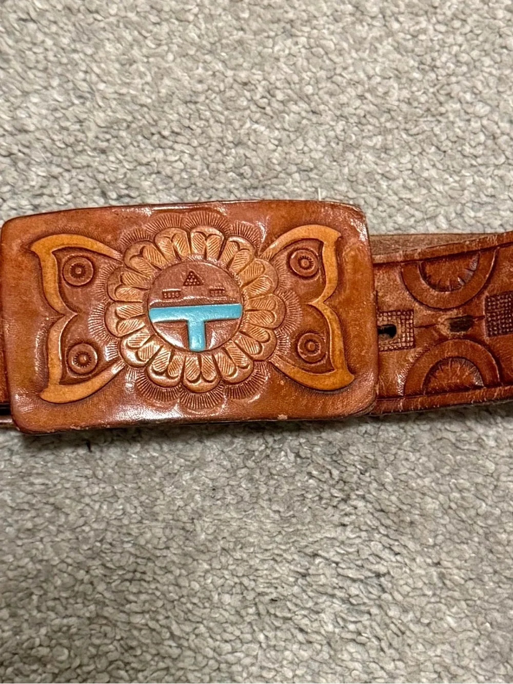 Beautiful Zuni tooled Leather Belt w/matching Buckle Aztec Genuine Leather🩵 - Picture 4 of 8